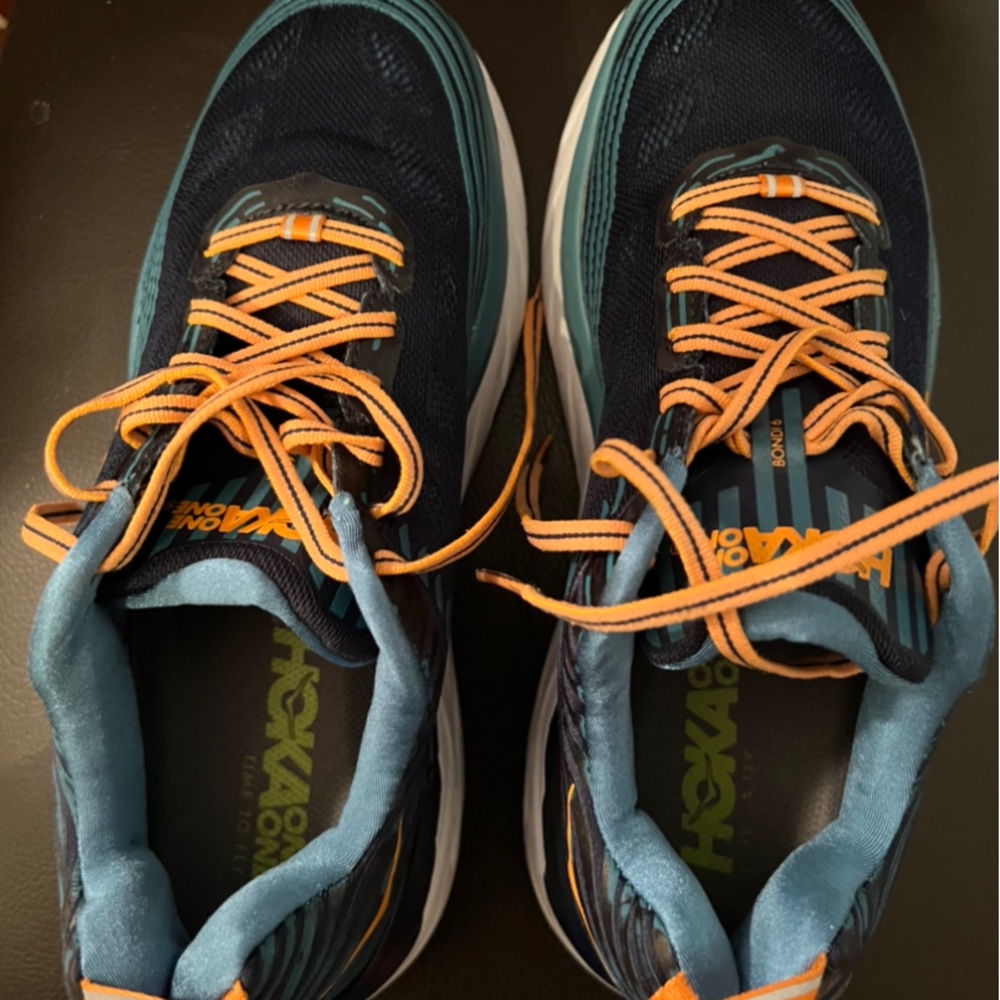 Hoka One One Bondi 6. Men’s 9 M